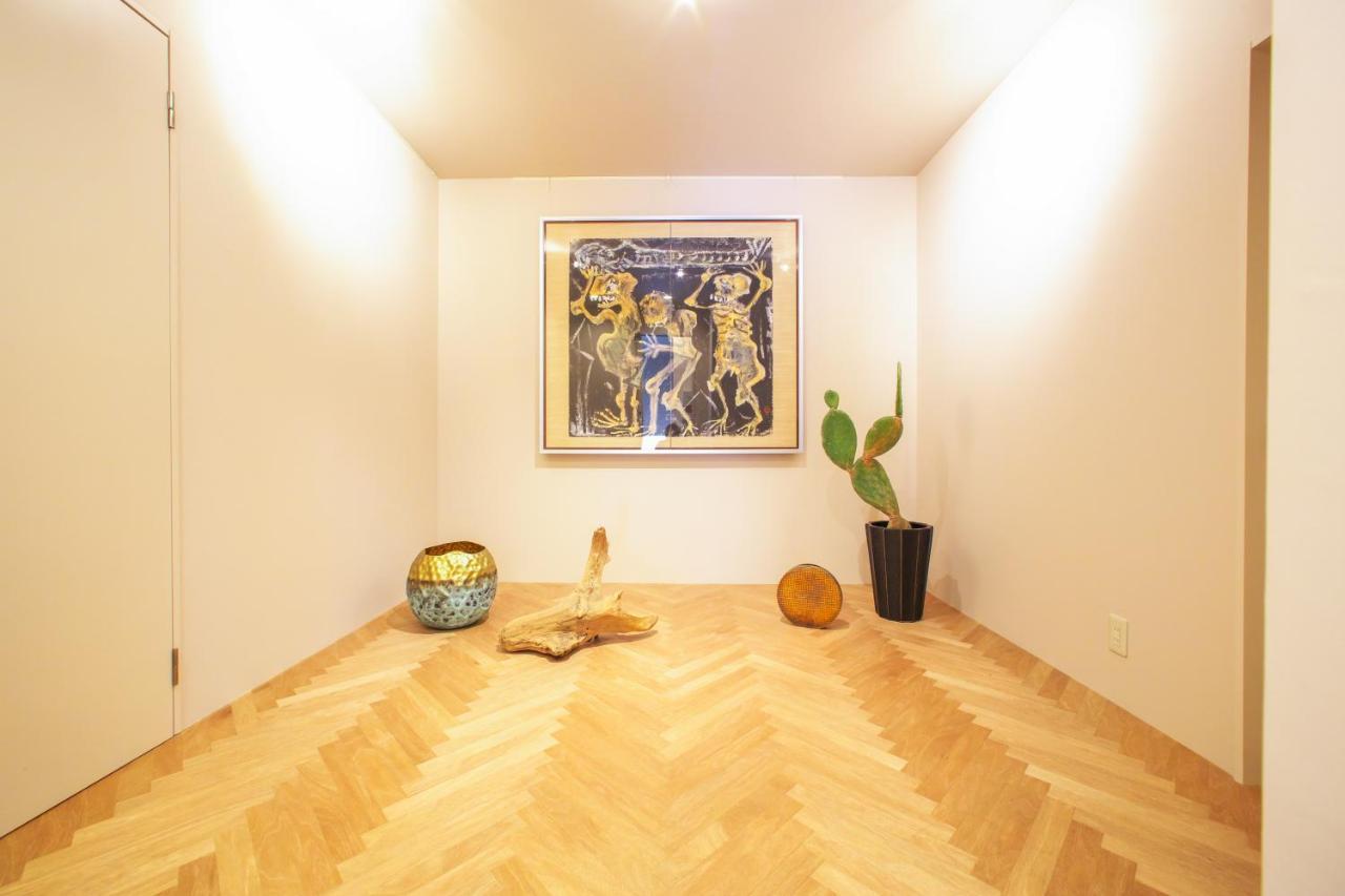 D3 Hotel Gallery3 Осака Екстериор снимка